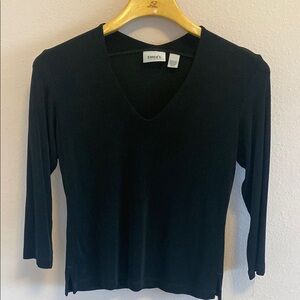 Chico's Travelers stretch Black V-Neck top Size 1 (8-10)